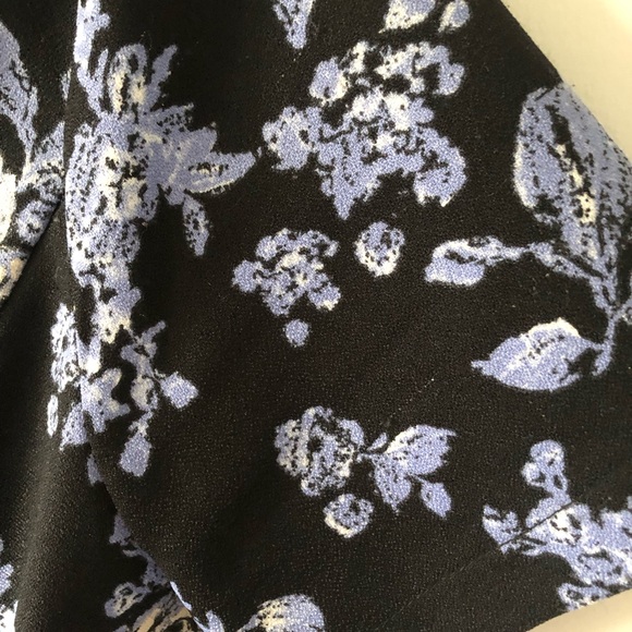 Forever21 Floral Mini Dress - Picture 3 of 6